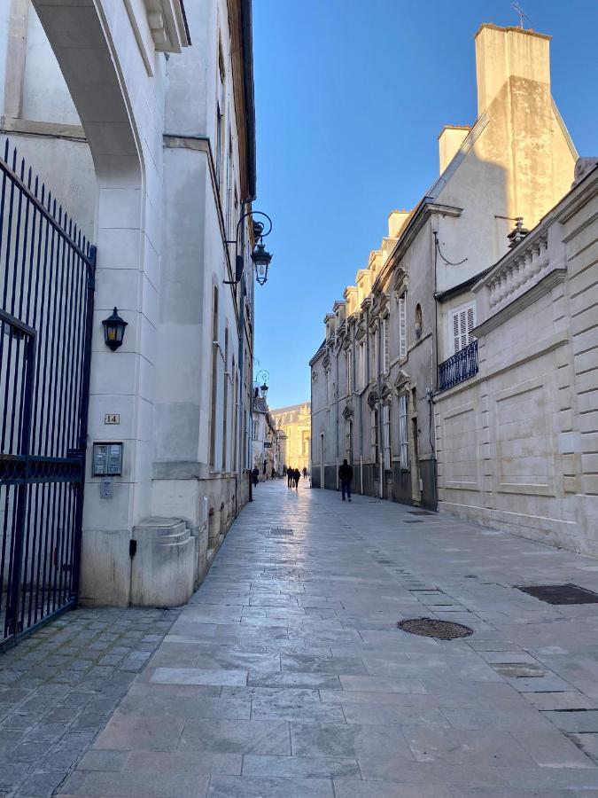 Le Souplex Des Ducs Apartment ดีจอง ภายนอก รูปภาพ